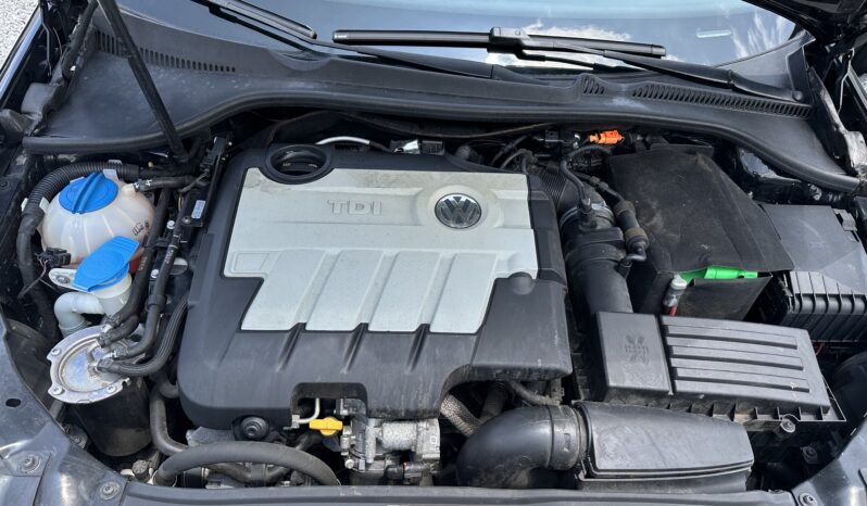 
								2014 Volkswagen Jetta TDI Wagon – Loaded – $13900. full									