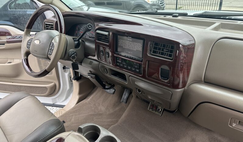 
								2003 Ford Excursion Diesel – Loaded – $17500 full									