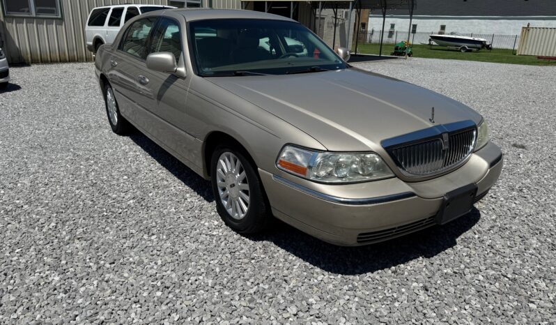 
								2004 Lincoln TownCar $6500.00 full									